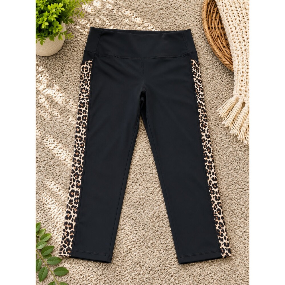 Zyia Active Capri Leggings Women's 20 Black Cheetah Animal Print Side Pockets
